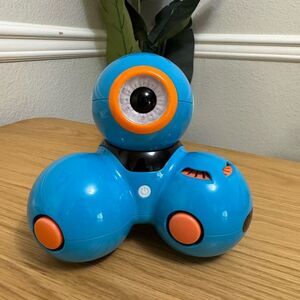 Wonder Workshop Dash Educational Robot for Kids – Works Great!